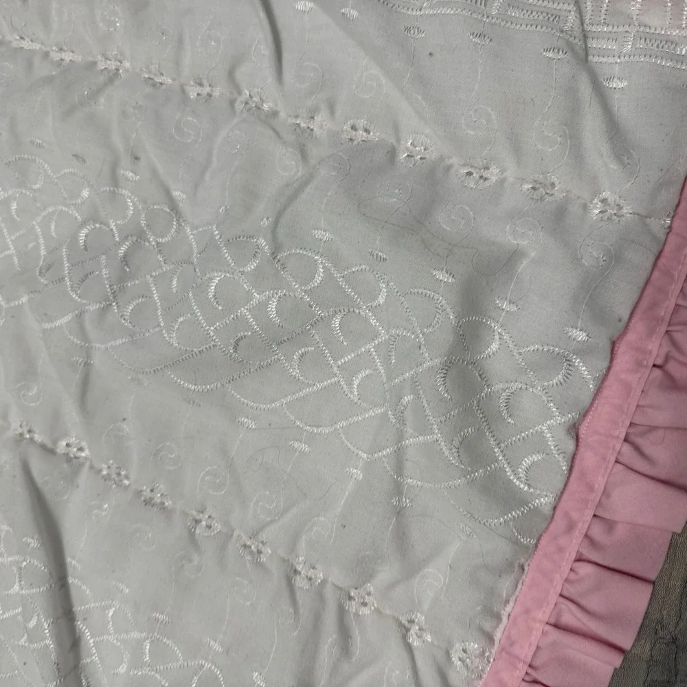 Vintage Pink Floral and White Eyelet Ruffle Trim Reversible Lap Blanket 32x32